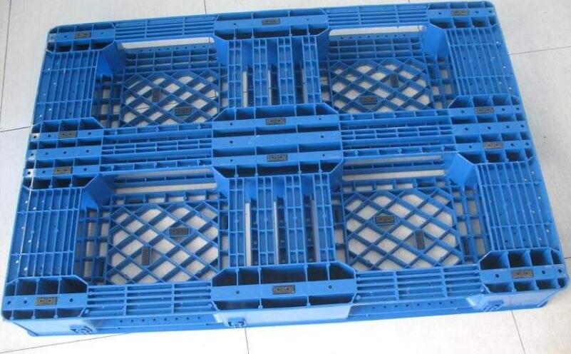 怎么選擇北京塑料托盤廠家?價格、質(zhì)量、實力!